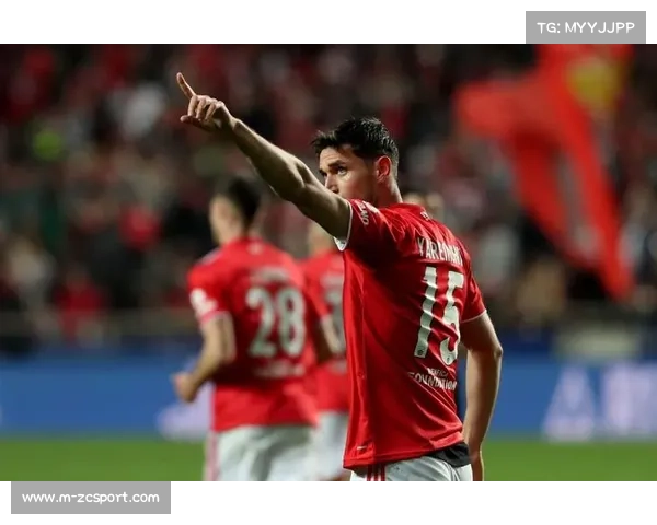 本菲卡迎战阿贾克斯，欧冠对决即将上演